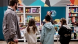 WiT Stories: The Human Shelf: Why Connections Still Wins at Retail